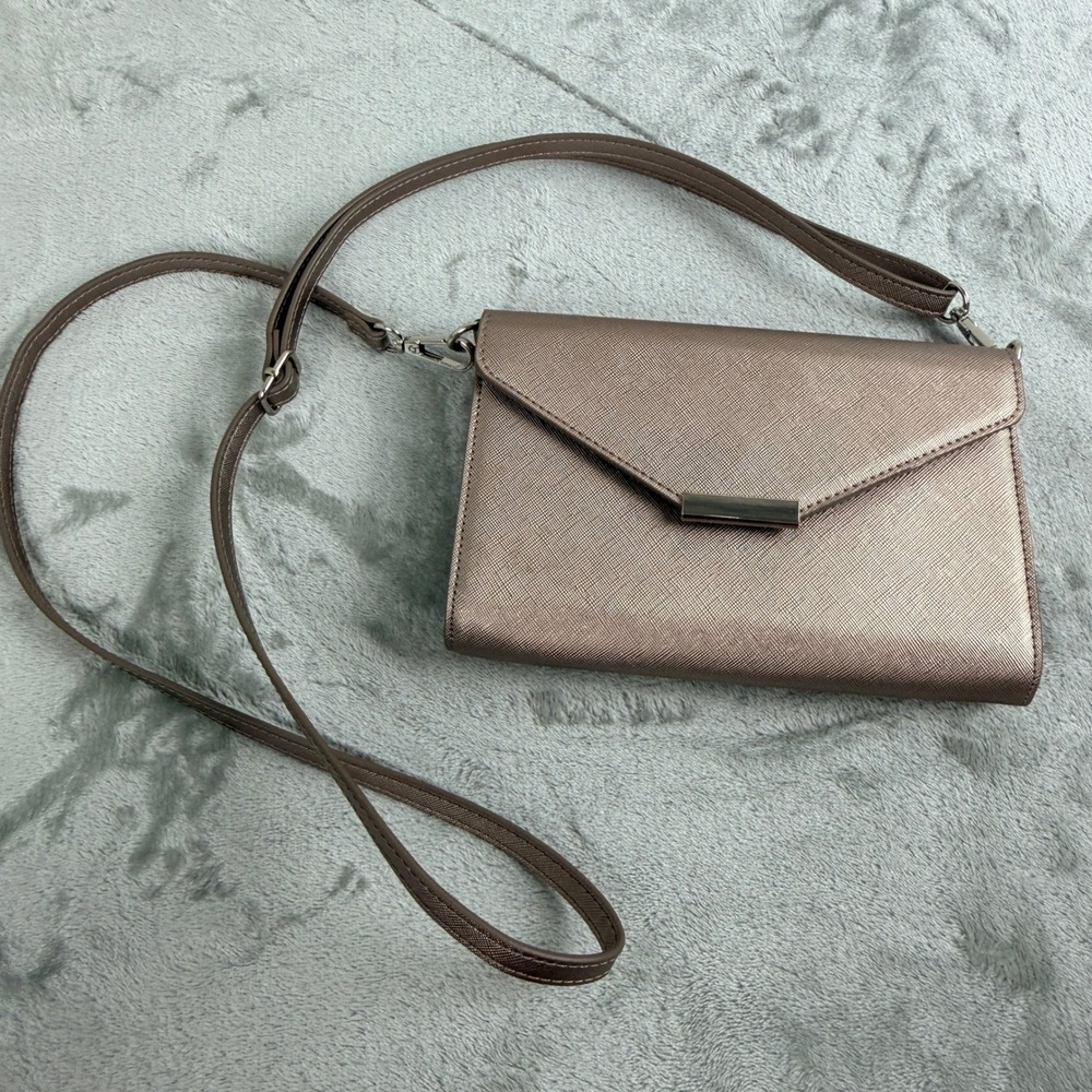 Save the Girls Rose Gold Metallic‎ Touch Screen Crossbody Purse Bag